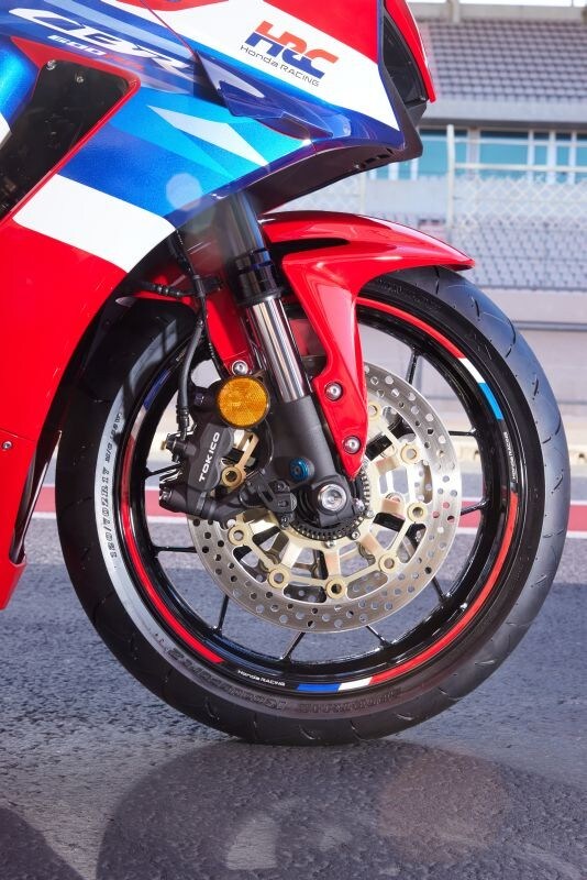 Honda CBR600RR: quanto ci sei mancata! +VIDEO+
